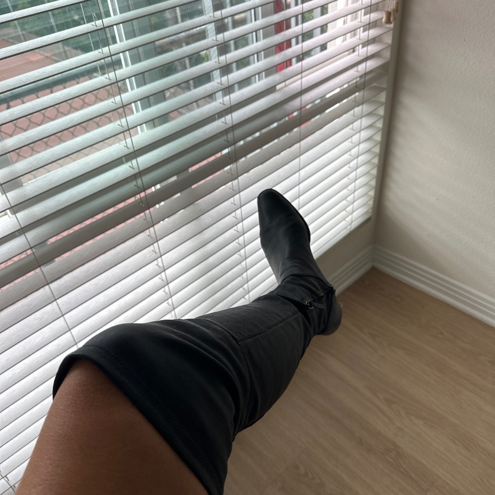 Des bottes en cuir hautes